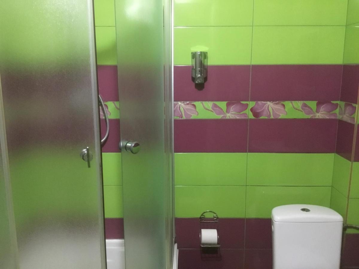 Inn Alibi Khorodelets Bagian luar foto